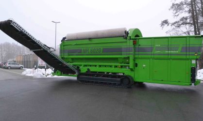 NH 6020 H Raupe